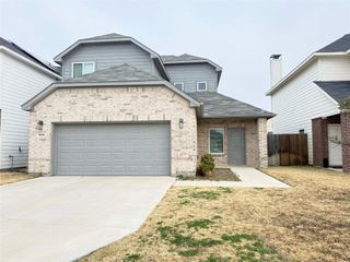 2209 Dana Drive, Grand Prairie, TX 75051