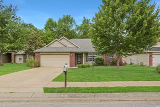 8106 Cedar point Drive, Newburgh, IN 47630