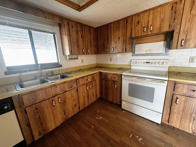 10151 SW 93RD AVENUE, Ocala, FL 34481