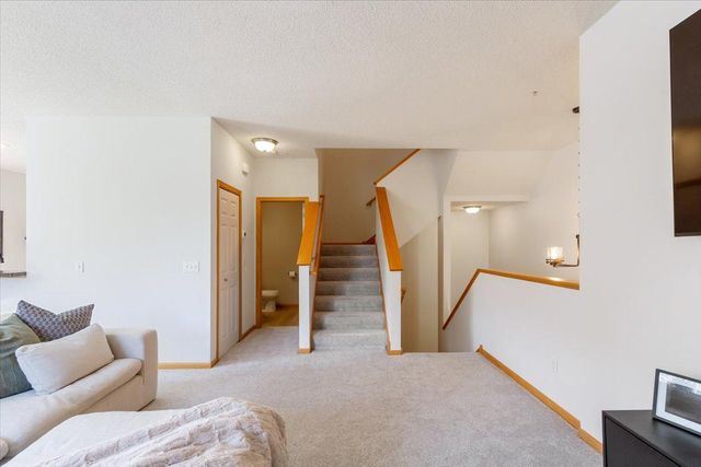 19631 Escalade Way 101, Farmington, MN 55024