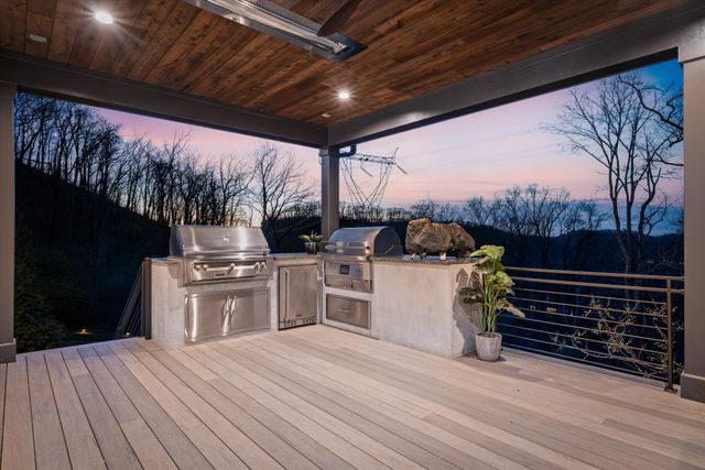 514 Legends Ridge Ct, Franklin, TN 37069