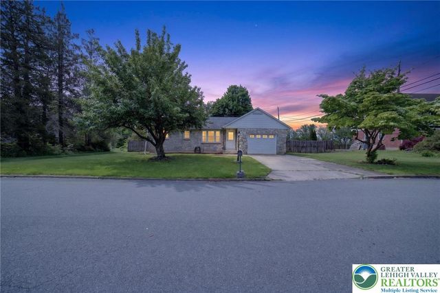 1225 Brentwood Avenue, Bethlehem City, PA 18017