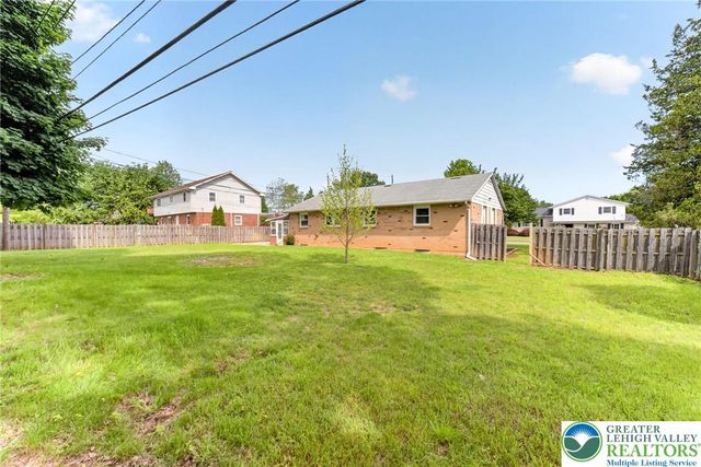 1225 Brentwood Avenue, Bethlehem City, PA 18017