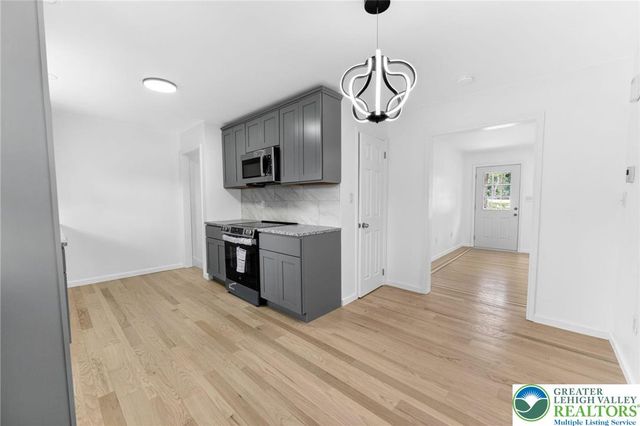 1225 Brentwood Avenue, Bethlehem City, PA 18017