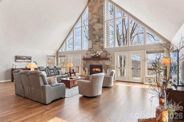 208 Buckeye Road, Maggie Valley, NC 28751