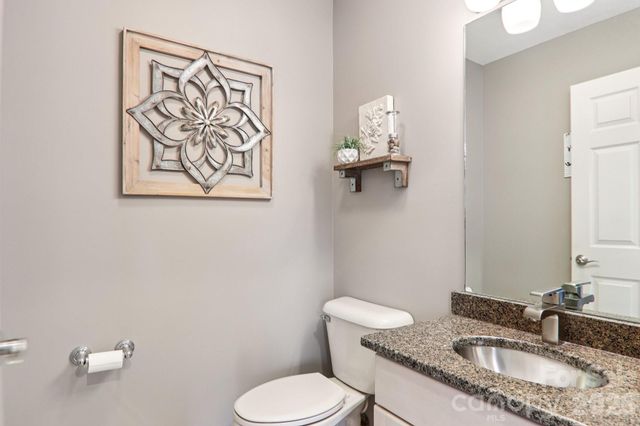 208 Buckeye Road, Maggie Valley, NC 28751