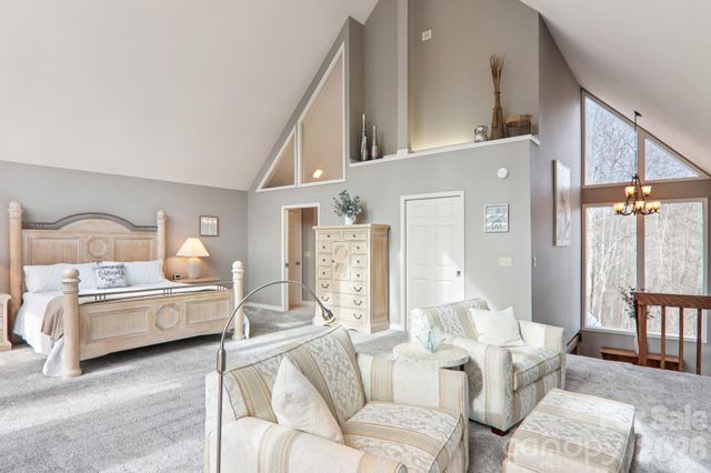 208 Buckeye Road, Maggie Valley, NC 28751