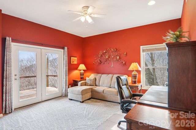 208 Buckeye Road, Maggie Valley, NC 28751