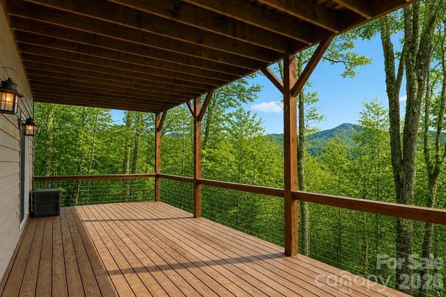208 Buckeye Road, Maggie Valley, NC 28751