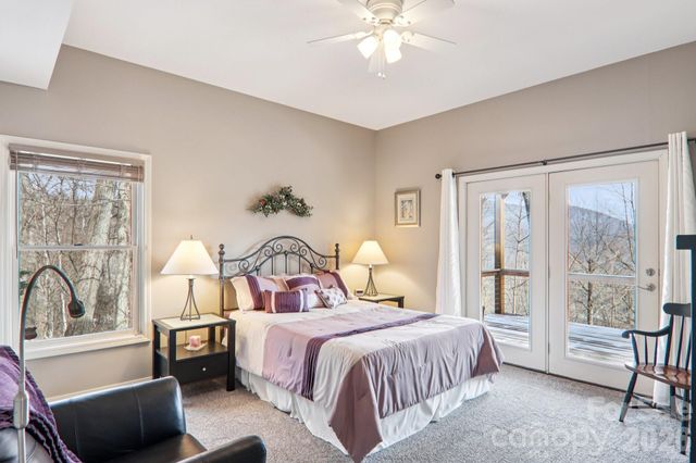 208 Buckeye Road, Maggie Valley, NC 28751