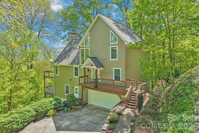 208 Buckeye Road, Maggie Valley, NC 28751