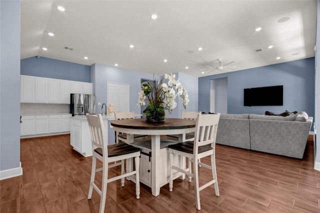 13235 Westmont Heights Lane, Houston, TX 77044
