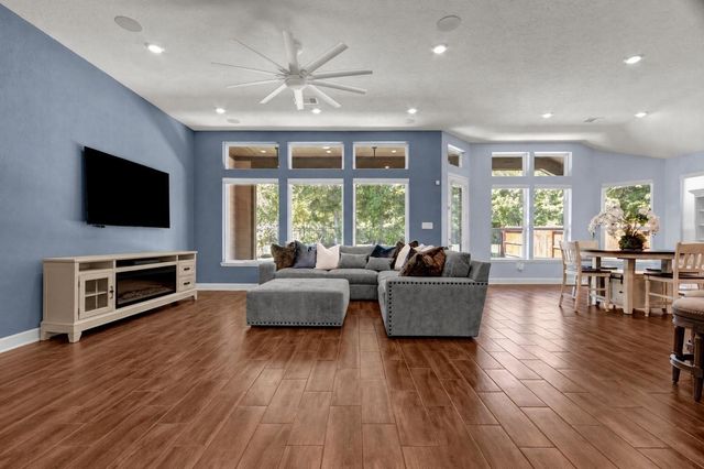 13235 Westmont Heights Lane, Houston, TX 77044