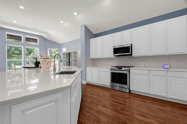 13235 Westmont Heights Lane, Houston, TX 77044