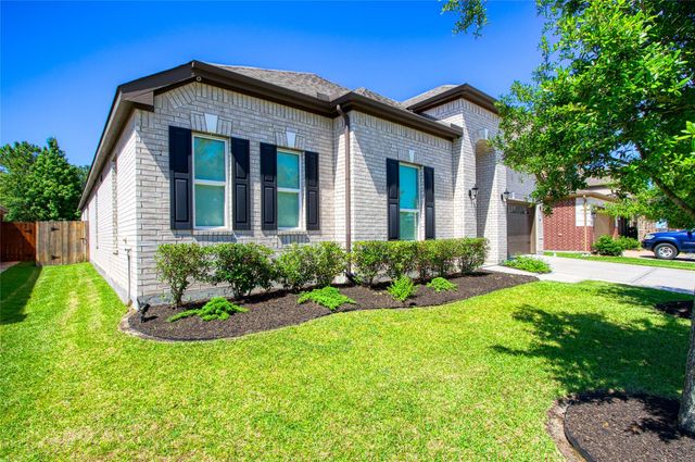 13235 Westmont Heights Lane, Houston, TX 77044