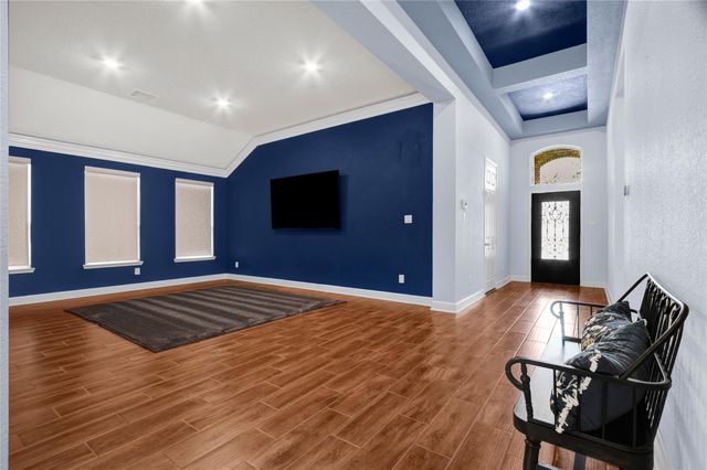 13235 Westmont Heights Lane, Houston, TX 77044