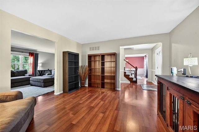 1132 Running Waters Drive, St Charles, MO 63304