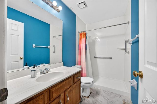 1132 Running Waters Drive, St Charles, MO 63304