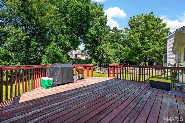 1132 Running Waters Drive, St Charles, MO 63304