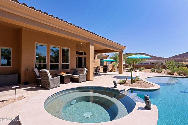 2827 W HERE TO THERE Drive, Phoenix, AZ 85086
