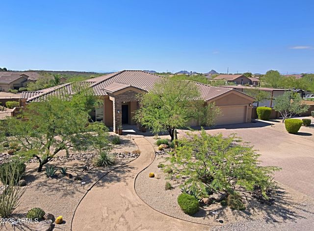 2827 W HERE TO THERE Drive, Phoenix, AZ 85086