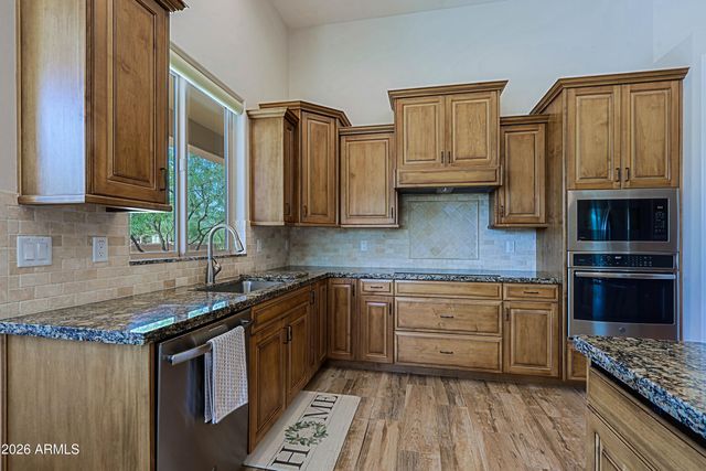 2827 W HERE TO THERE Drive, Phoenix, AZ 85086