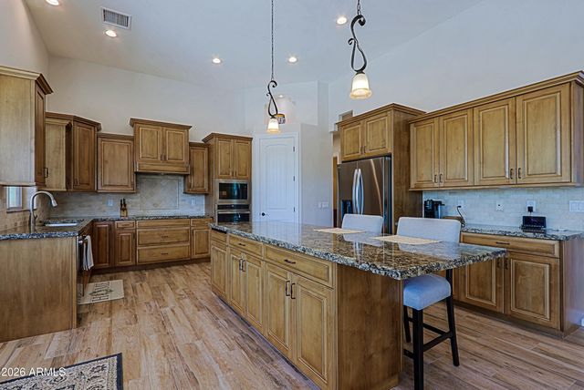 2827 W HERE TO THERE Drive, Phoenix, AZ 85086