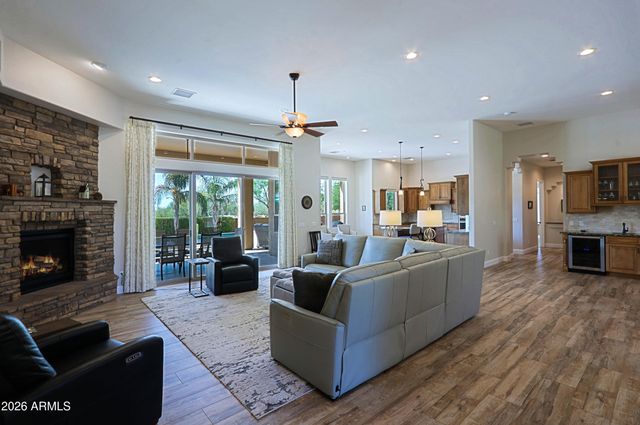 2827 W HERE TO THERE Drive, Phoenix, AZ 85086