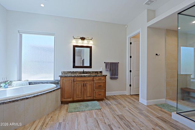 2827 W HERE TO THERE Drive, Phoenix, AZ 85086