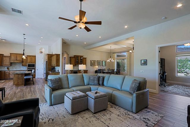 2827 W HERE TO THERE Drive, Phoenix, AZ 85086