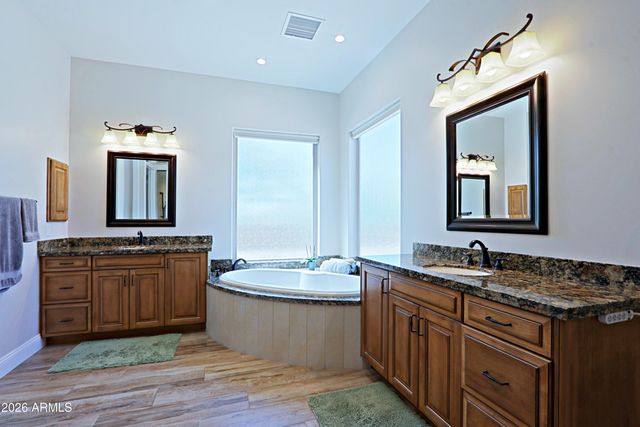 2827 W HERE TO THERE Drive, Phoenix, AZ 85086