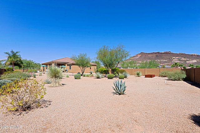 2827 W HERE TO THERE Drive, Phoenix, AZ 85086
