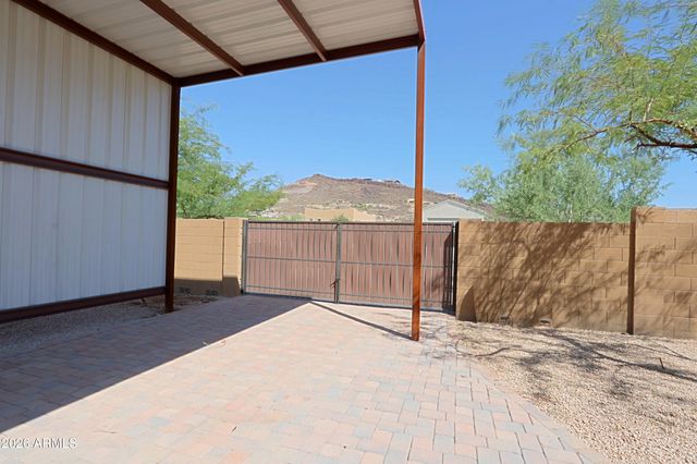 2827 W HERE TO THERE Drive, Phoenix, AZ 85086
