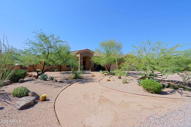 2827 W HERE TO THERE Drive, Phoenix, AZ 85086