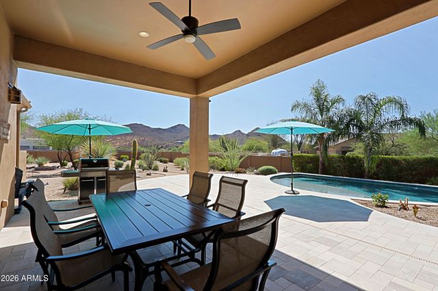 2827 W HERE TO THERE Drive, Phoenix, AZ 85086