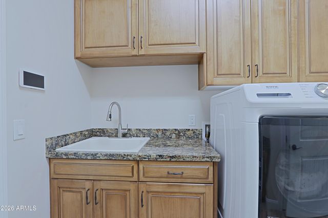 2827 W HERE TO THERE Drive, Phoenix, AZ 85086