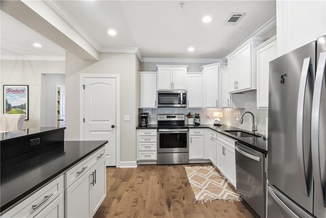 203 Mariners Circle, St Simons Island, GA 31522