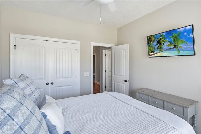 203 Mariners Circle, St Simons Island, GA 31522