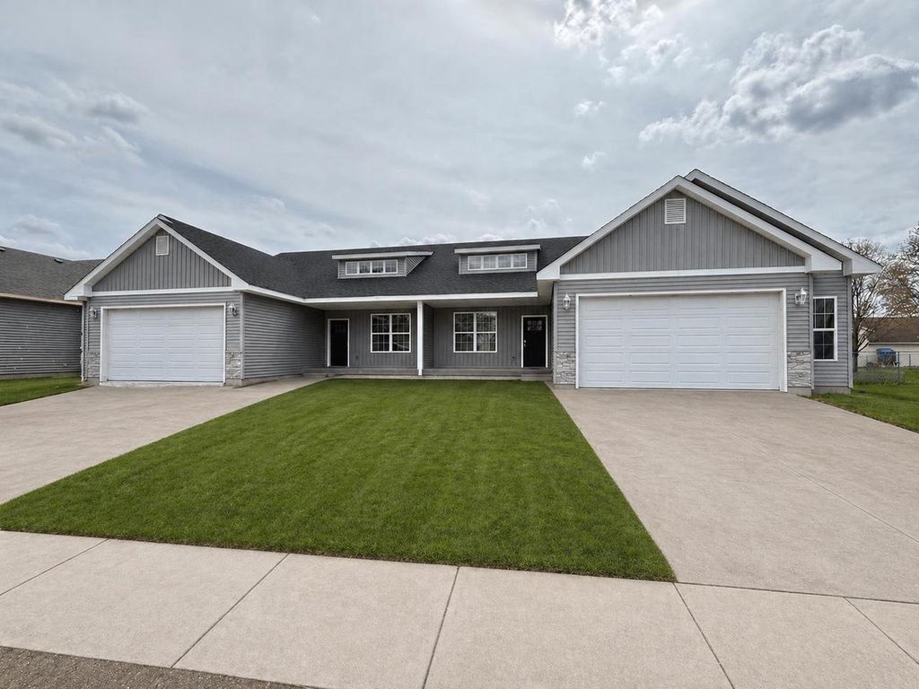 2107-2109 W Conde Street, Janesville, WI 53546
