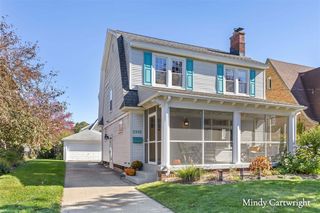 2342 Paris Avenue, Grand Rapids, MI 49507