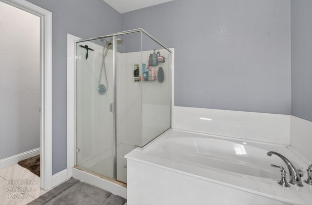 1917 NW Thomas Taylor Dr, Hughson, CA 95326