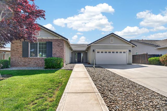 1917 NW Thomas Taylor Dr, Hughson, CA 95326