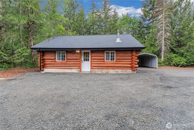 2074 W Cloquallum Road, Shelton, WA 98584