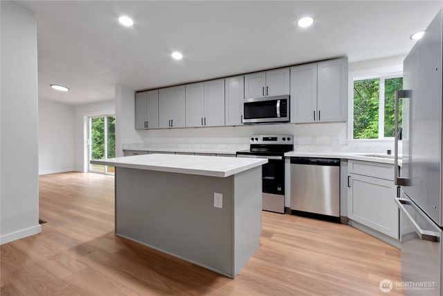2074 W Cloquallum Road, Shelton, WA 98584