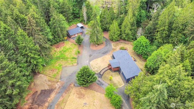 2074 W Cloquallum Road, Shelton, WA 98584