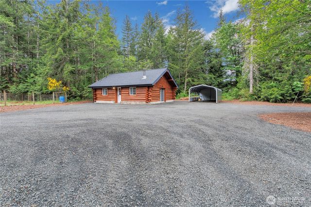 2074 W Cloquallum Road, Shelton, WA 98584