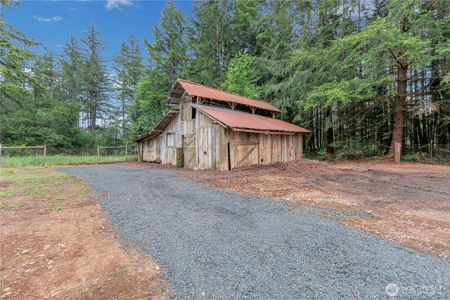 2074 W Cloquallum Road, Shelton, WA 98584