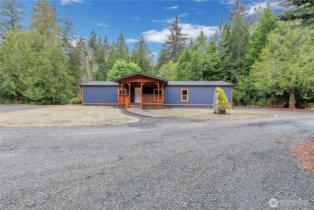2074 W Cloquallum Road, Shelton, WA 98584