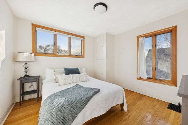 275 W North Avenue, Elmhurst, IL 60126