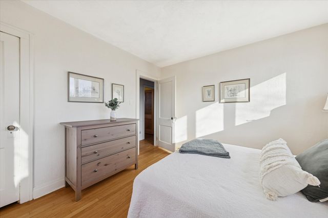 275 W North Avenue, Elmhurst, IL 60126